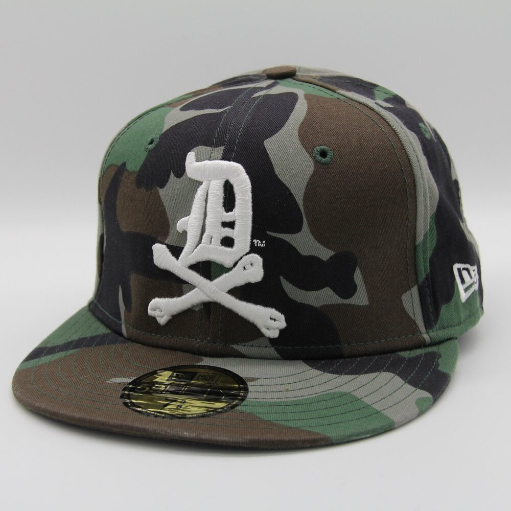 DIZZIZIT NEW ERA FITTED HAT